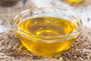 亞麻籽油廠家：亞麻籽油怎樣食用最好？